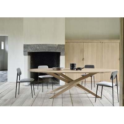 Oak Mikado oval dining table 267 cm