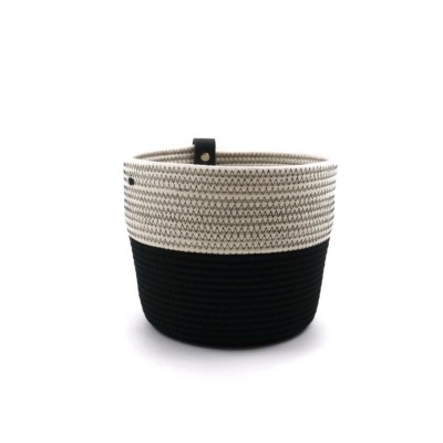 KOBA PLANTER BLACK AND WHITE M